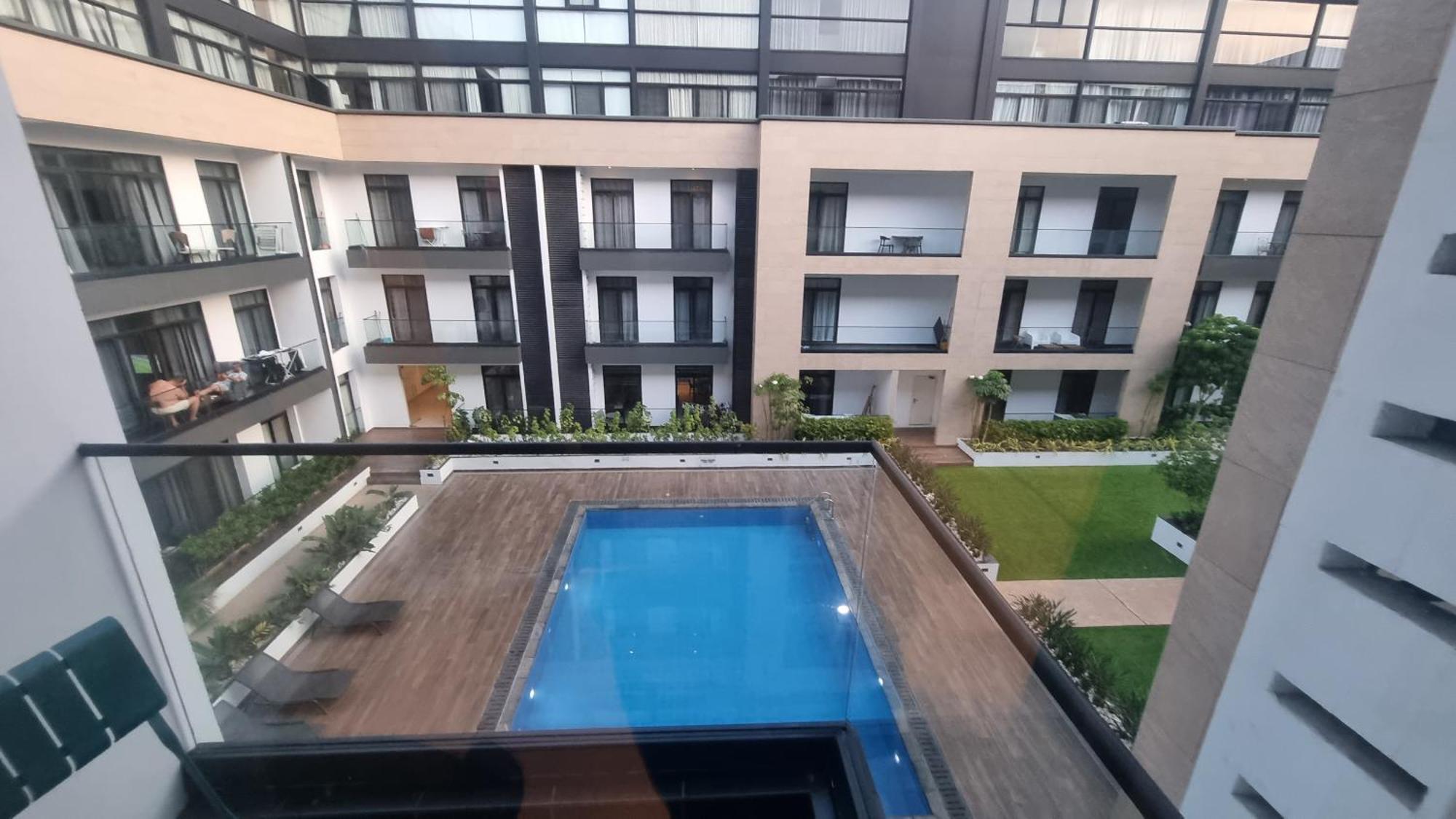 אקרה Embassy Gardens Luxury Suites Cpg מראה חיצוני תמונה