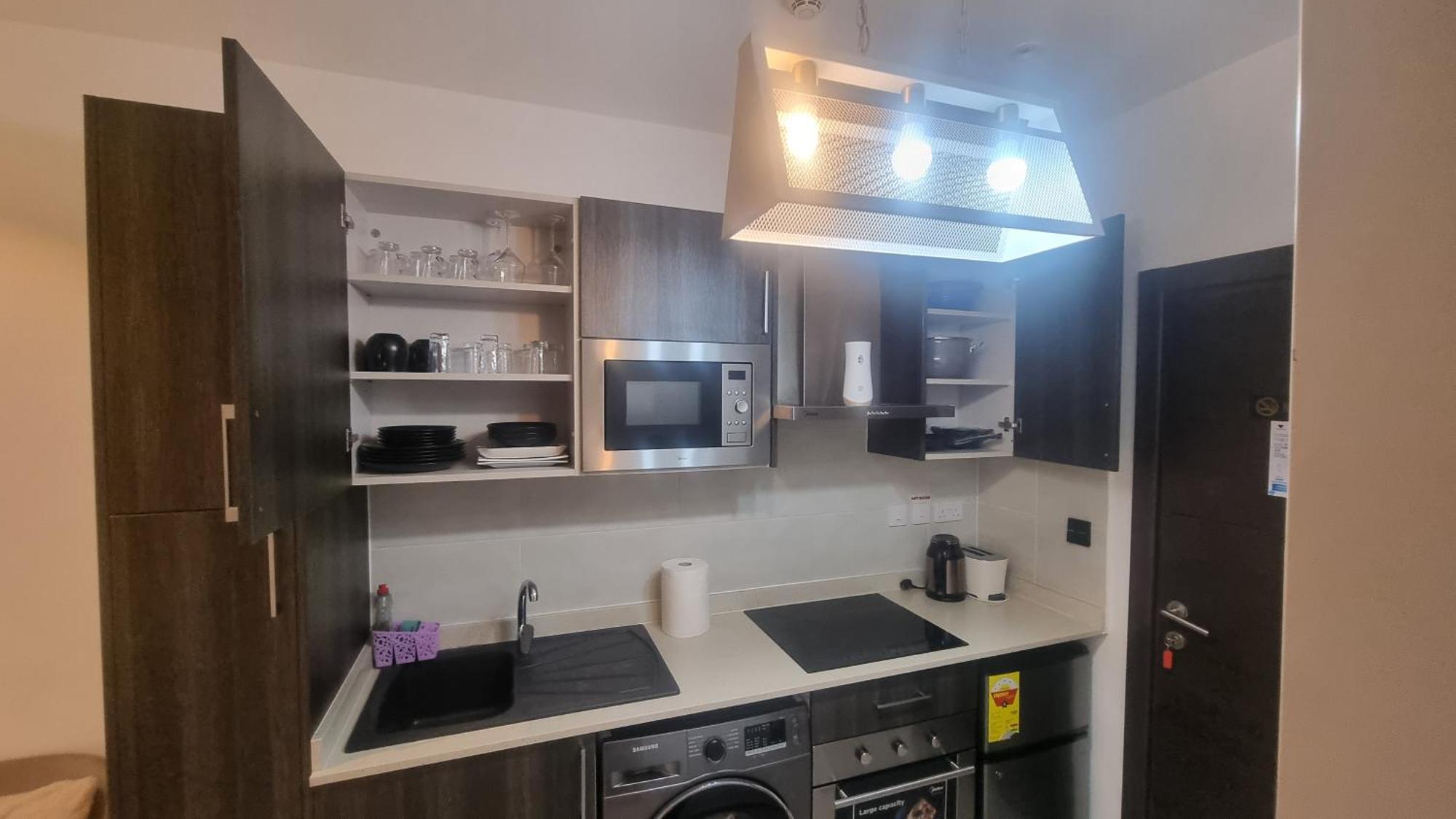 אקרה Embassy Gardens Luxury Suites Cpg מראה חיצוני תמונה