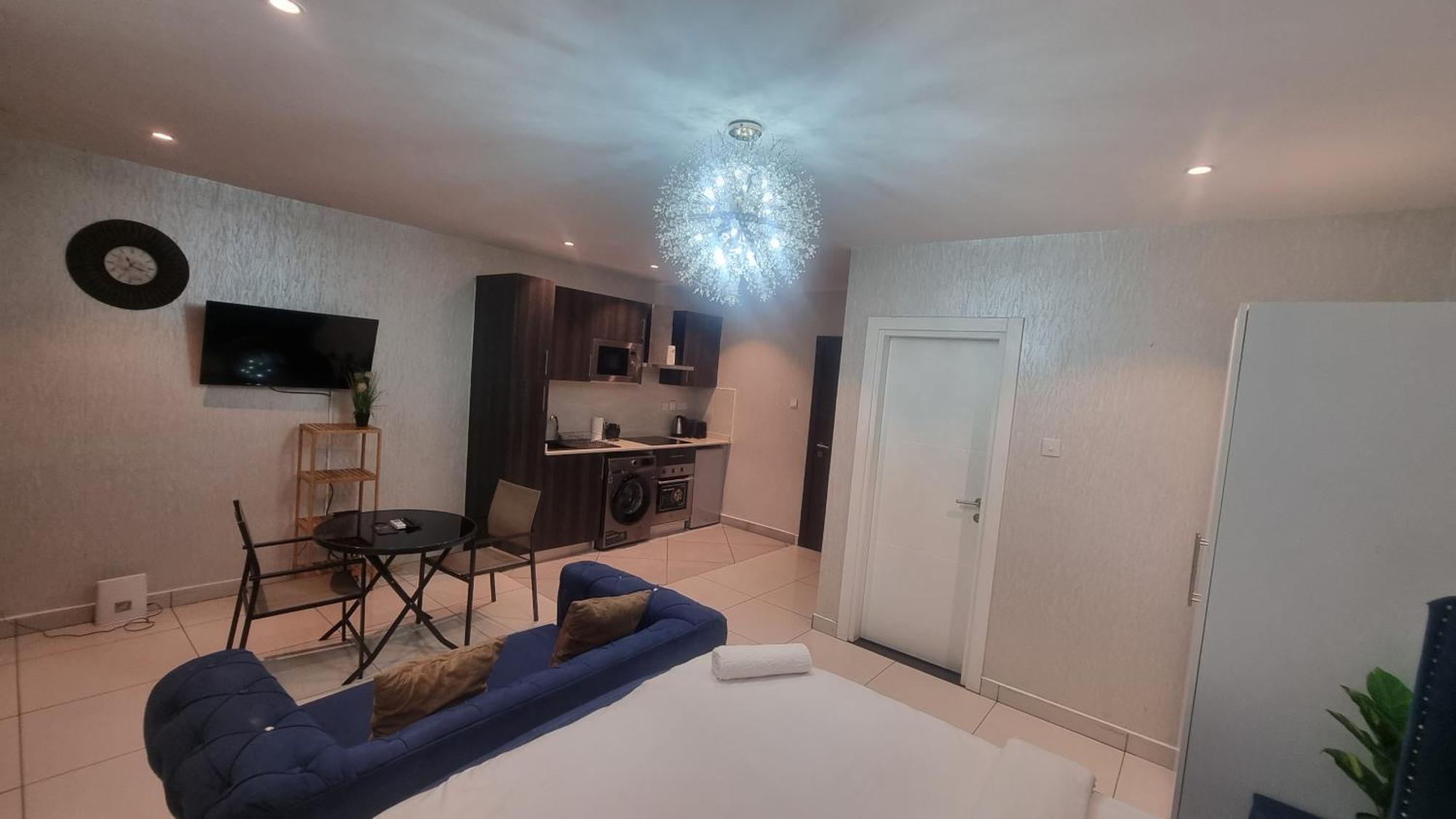 אקרה Embassy Gardens Luxury Suites Cpg מראה חיצוני תמונה